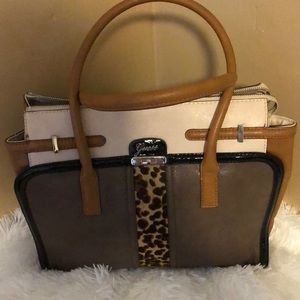 🌹SOLD🌹GUESS Purse